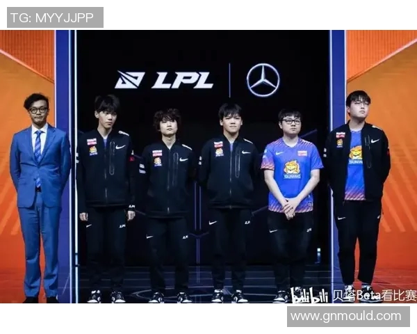 赛后分析：RNG与TES对决中的策略与实力较量探讨